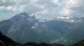 39 Panorama verso Colere, la Presolana, il Ferrante,...